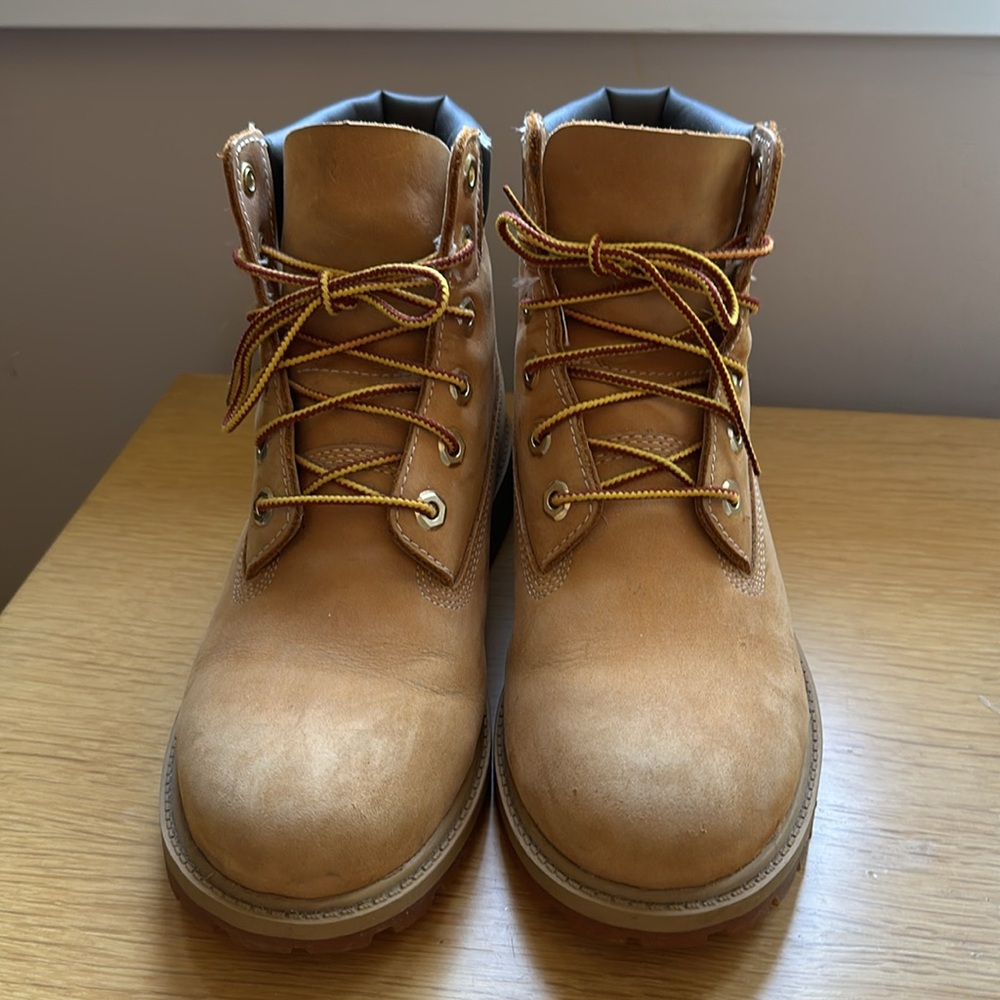 Timberland Boots - Picture 2 of 8
